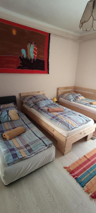 Orsi Apartman / vendegház Kecskemét Exterior foto