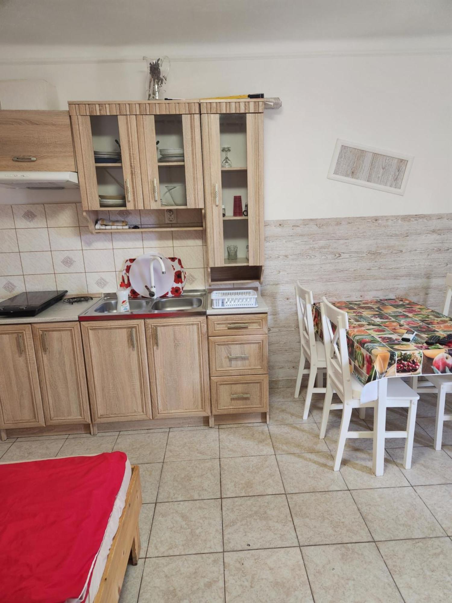 Orsi Apartman / vendegház Kecskemét Exterior foto