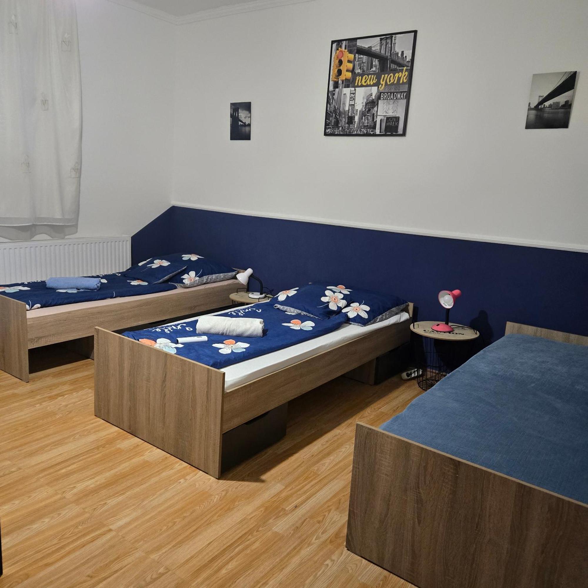 Orsi Apartman / vendegház Kecskemét Exterior foto