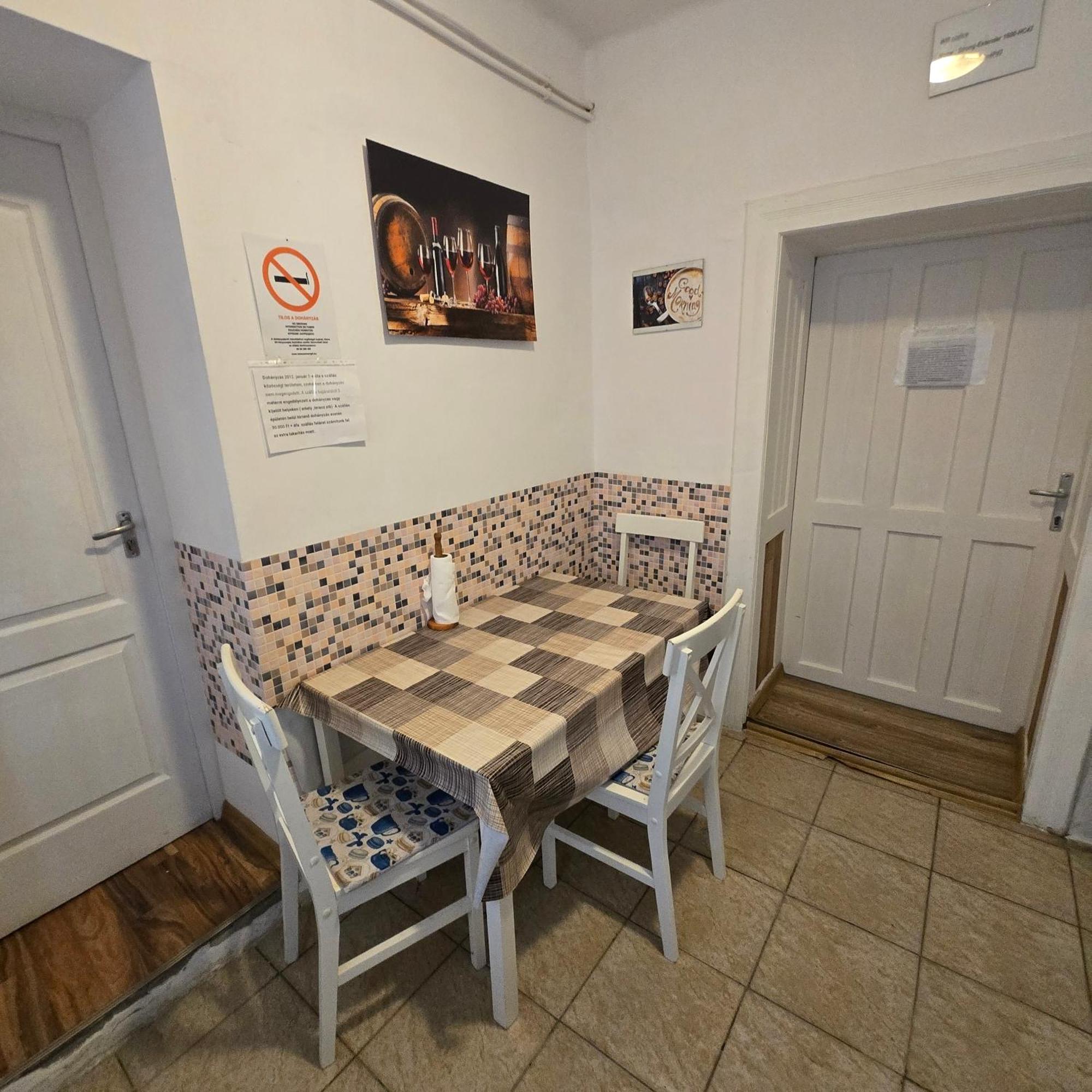 Orsi Apartman / vendegház Kecskemét Exterior foto