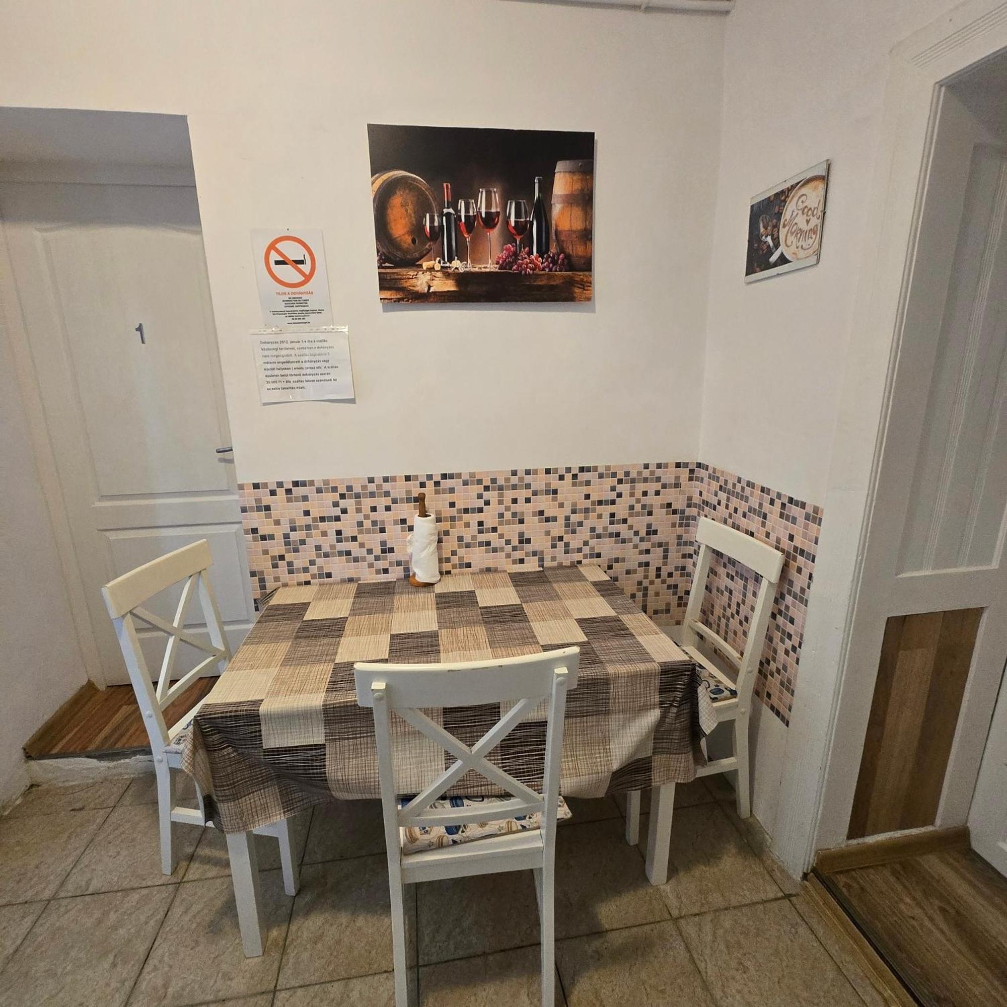 Orsi Apartman / vendegház Kecskemét Exterior foto